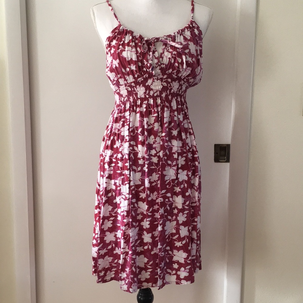 Batik tie dye dress XL runs small. Adjustable